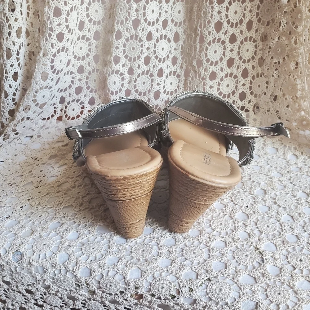 Nicole Platform